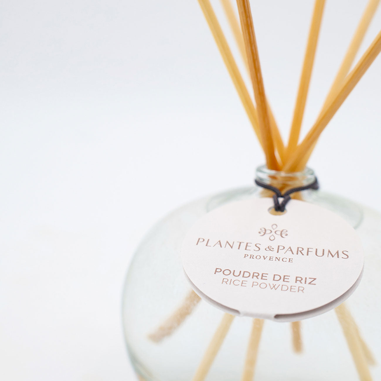 Combien de tiges en rotin utiliser pour une diffusion optimale du Bouquet Parfumé