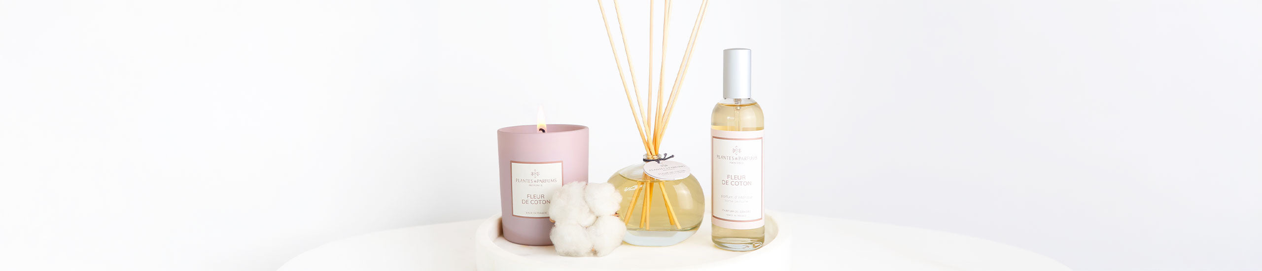 Bougies aux parfums poudrés